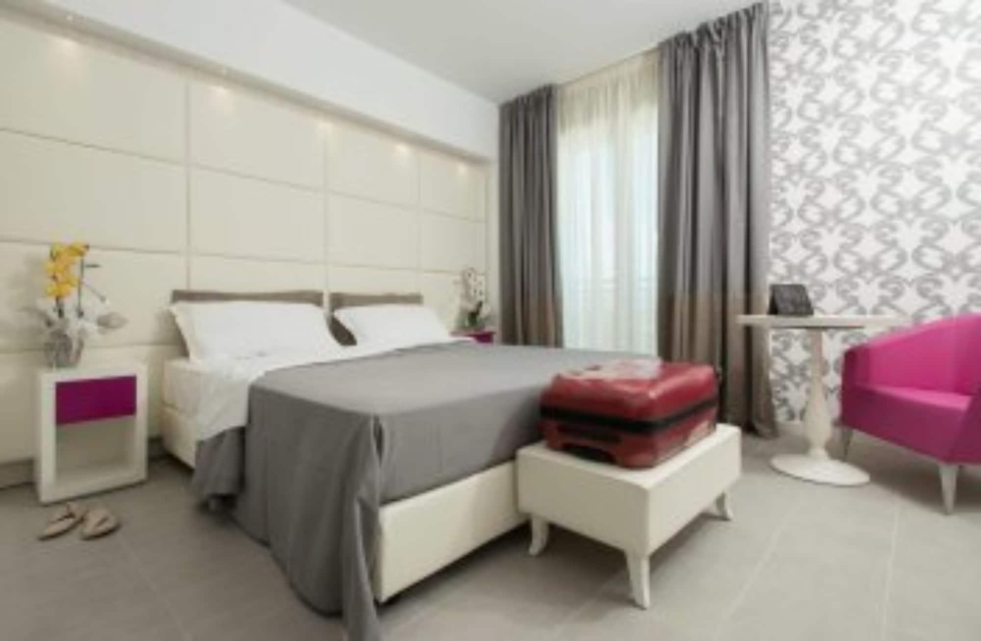 לידו די ג'סולו Hotel Sheila מראה חיצוני תמונה