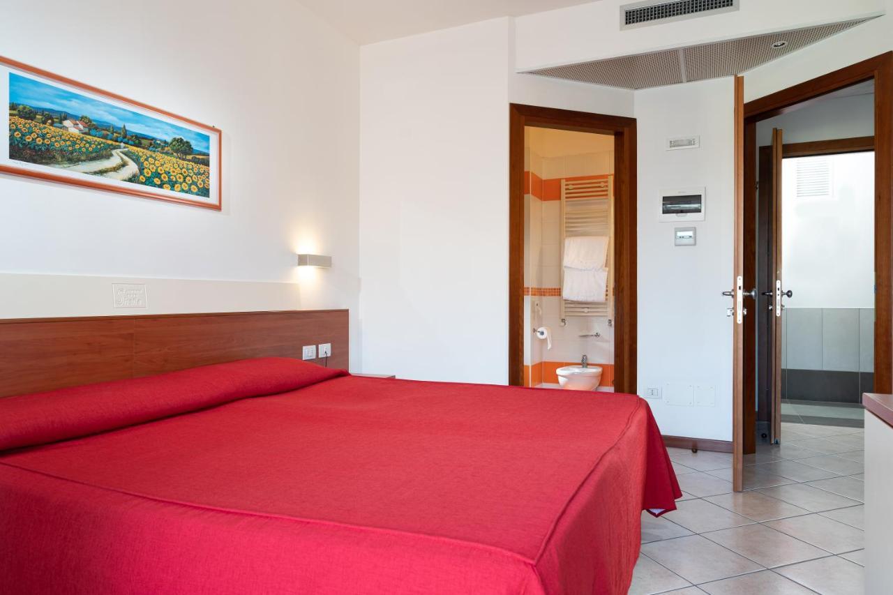 לידו די ג'סולו Hotel Sheila מראה חיצוני תמונה