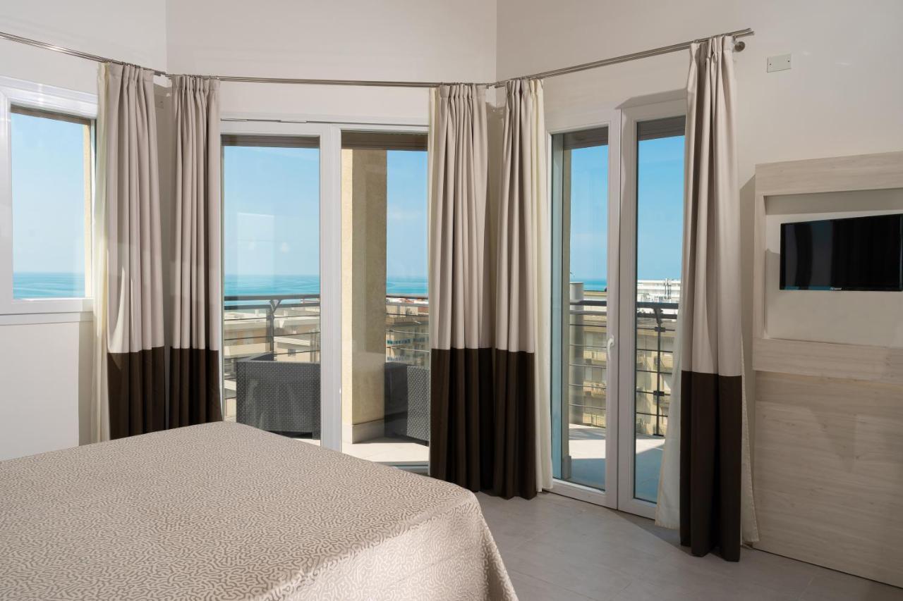 לידו די ג'סולו Hotel Sheila מראה חיצוני תמונה