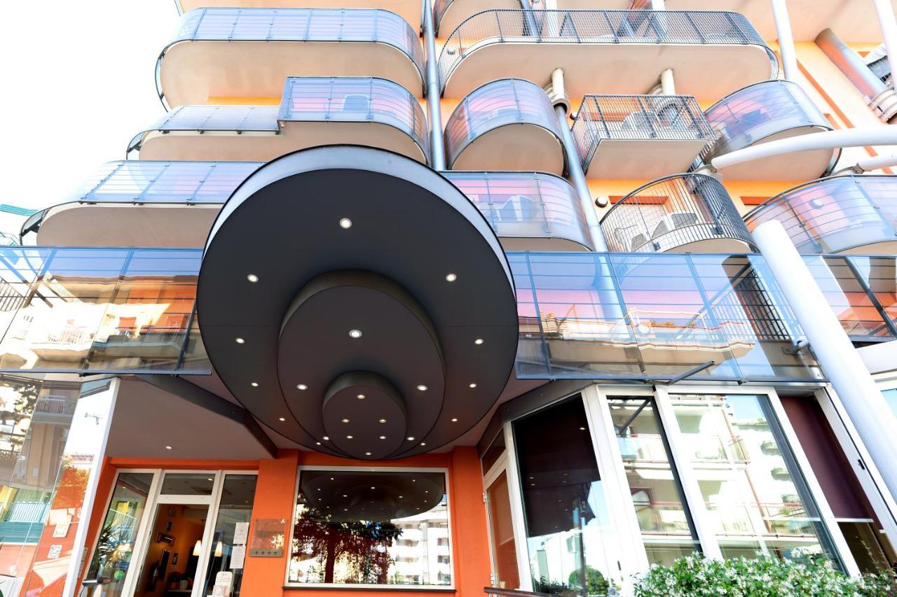 לידו די ג'סולו Hotel Sheila מראה חיצוני תמונה