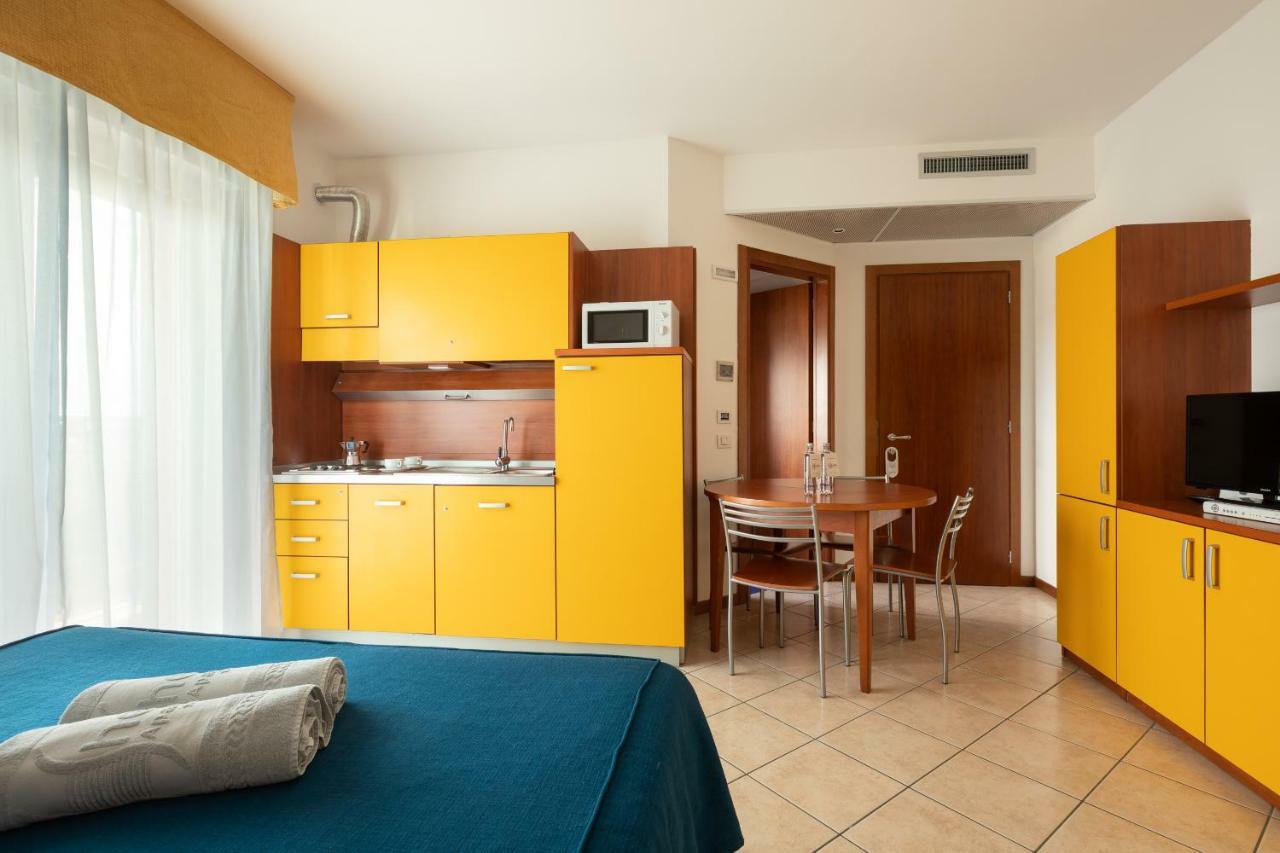 לידו די ג'סולו Hotel Sheila מראה חיצוני תמונה